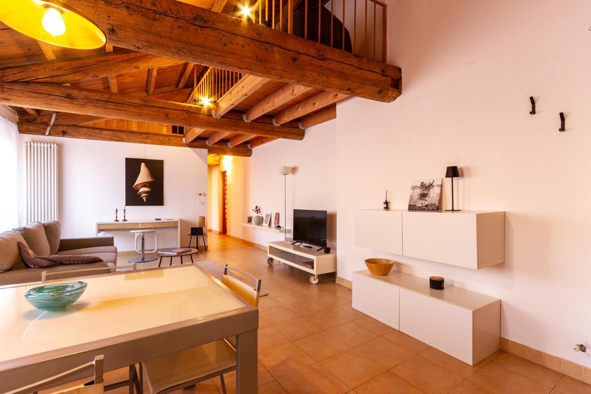 Casa Elisa Apartment Mantova Bagian luar foto